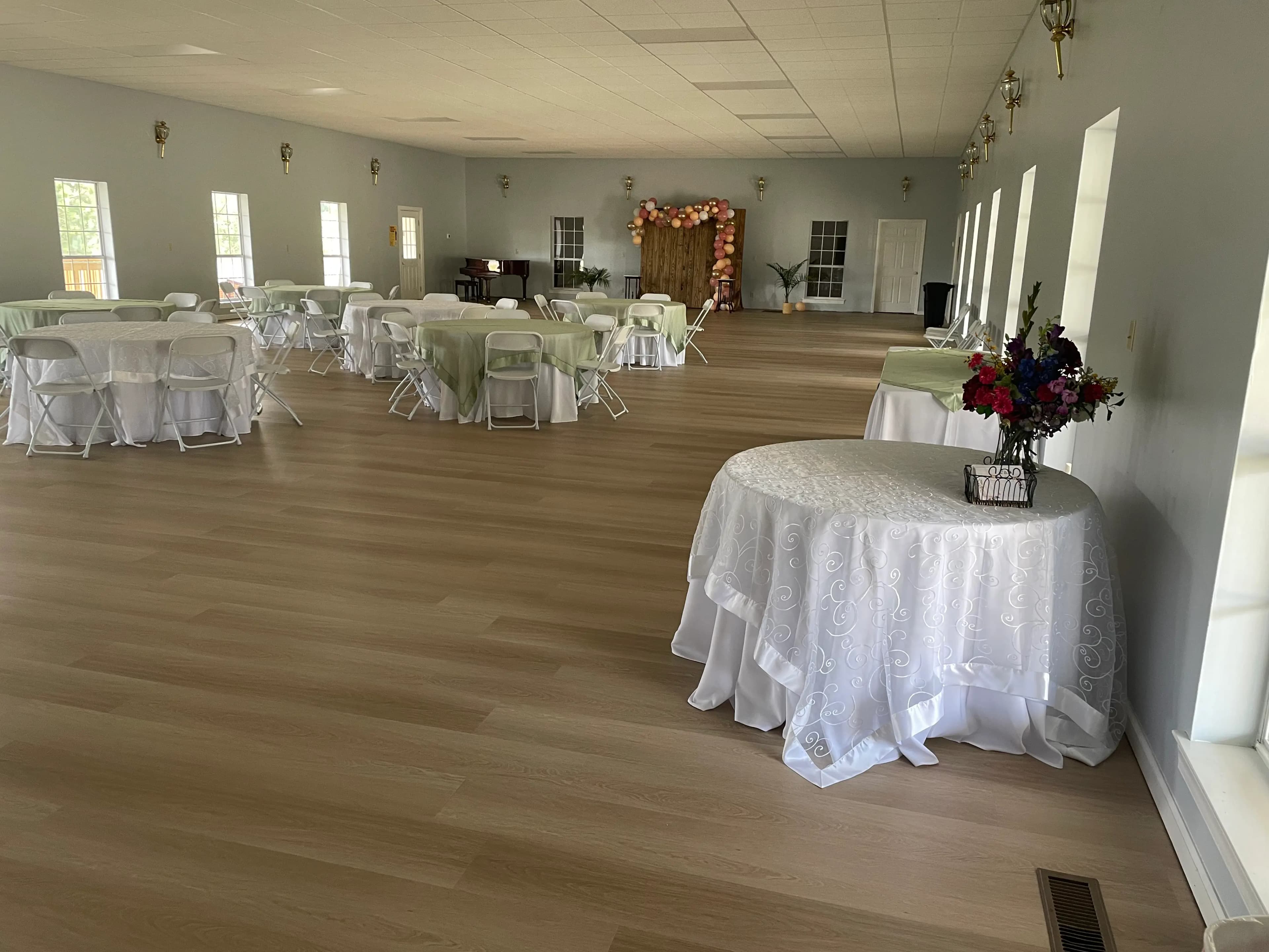 Bridal shower Room Setup