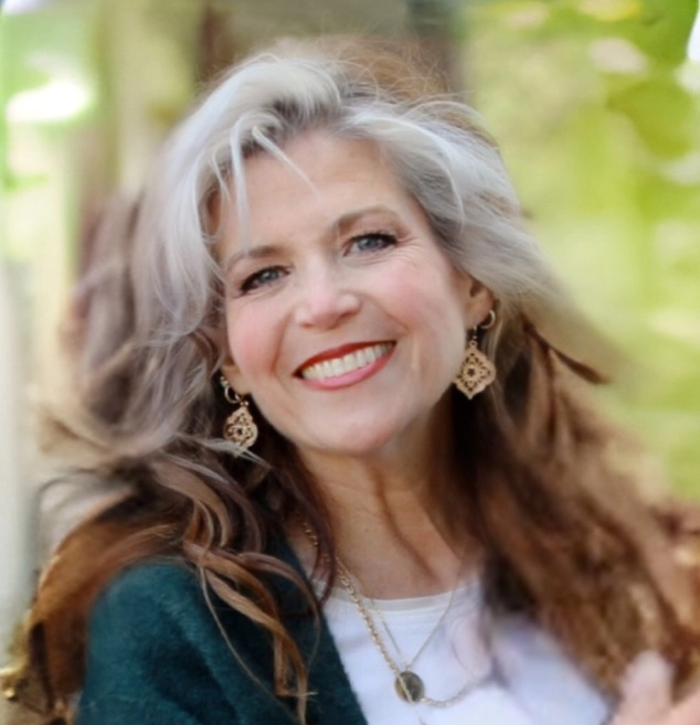 Cindie Davis, Owner & Lead Coordinator