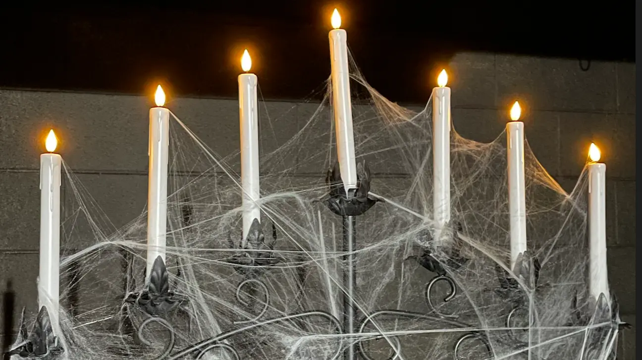 Candles Electric Taper (Soft Flickering Flame, w/Remote & Batteries)